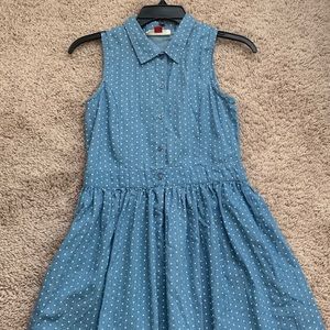 Polka dot dress with collar